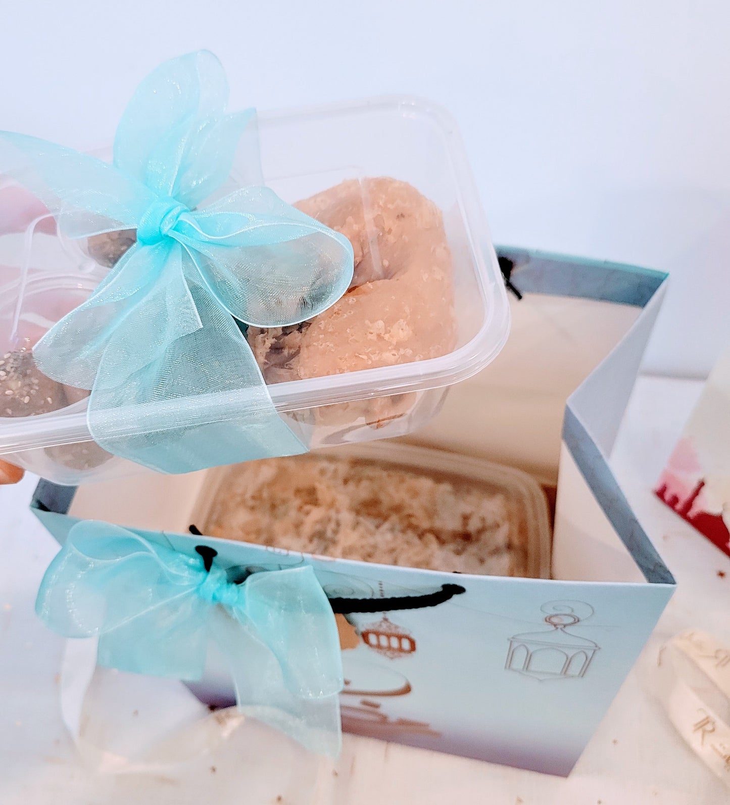 🌙 Limited Edition Ramadan Bundle – Set of 1 Box and 1 Bag (2 Designs available)
